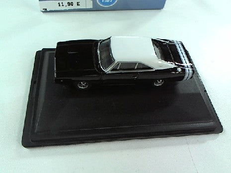 DODGE CHARGER 1968 NOIR/BLANC