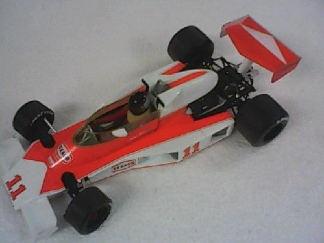 MCLAREN FORD M23