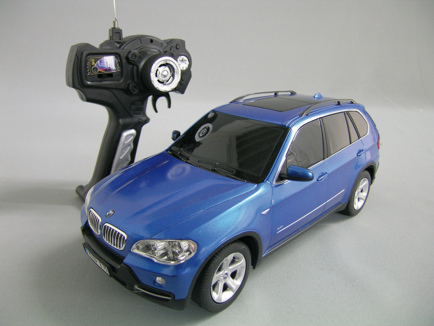 BMW X5 1/18 RTR