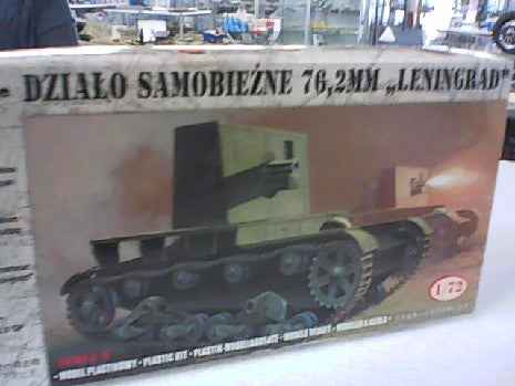 Maquette de Véhicule Militaire Leningrad 76.2 mm 1/72 - Mirage