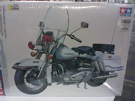 HARLEY DAVIDSON FLH 1200 POLICE 1/6