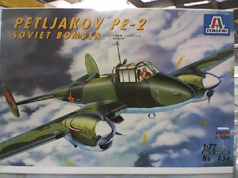 PETLJAKOV PE 2 SOVIET BOMBER 1/72