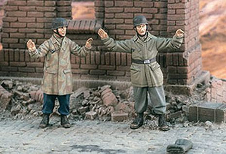 PARAS ALLEMANDS WW2 PRIS 1/35