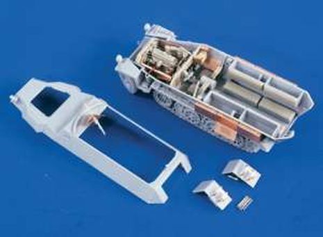 KIT SDKFZ 251 DET+MOTEUR 1/35