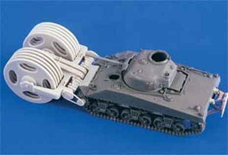ROULEAU ANTIMINES SHERMAN1/48