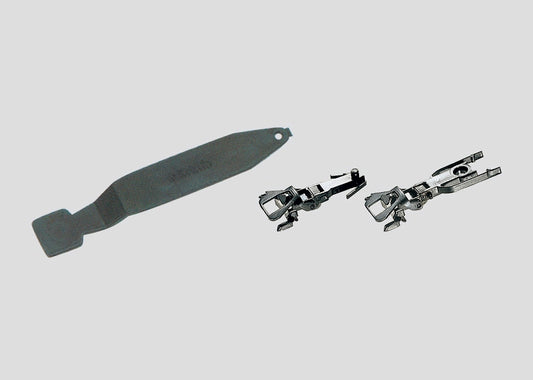 Attelage Court HO Marklin - Accessoire Indispensable pour Trains Miniatures