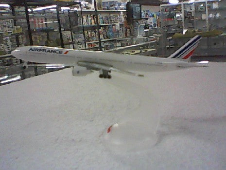 BOEING B777-300