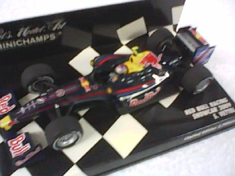 RED BULL RACING SHOWCAR 2009 S. VETTEL 1/43