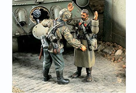 JE ME RENDS ( 2Fig) 1/35