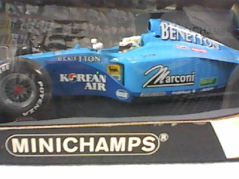 Miniature BENETTON PAYLIFE FISICHE 1/43 par MINICHAMPS