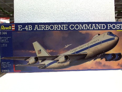 E-4B AIRBORNE COMMAND POST 1/144