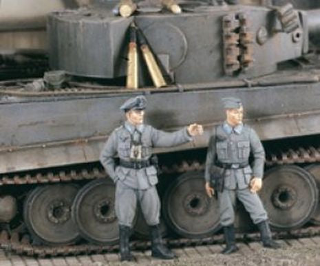 OFFICIERS ALLEMANDS (2)  1/48