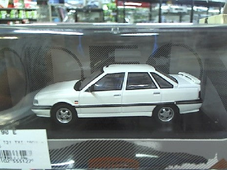 RENAULT T21 TXI 1991 BLANCHE 1/43
