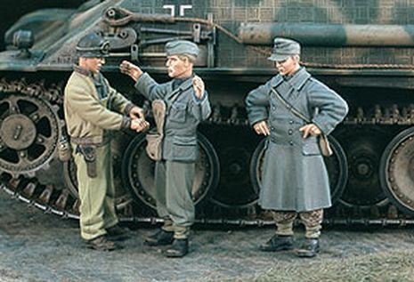 FOUILLE AU CORPS (3 FIG) 1/35