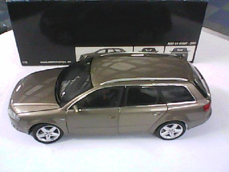 AUDI A4 AVT 2005 BEIGE ECH 1:18