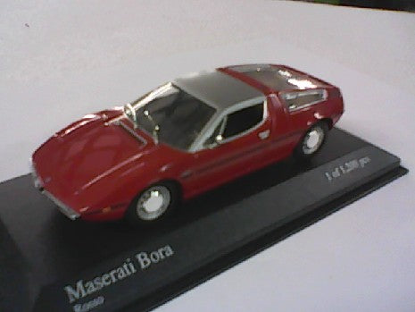 MASERATI BORA 1972 ROUGE