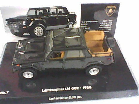 LAMBORGHINI LM002 NOIRE 84