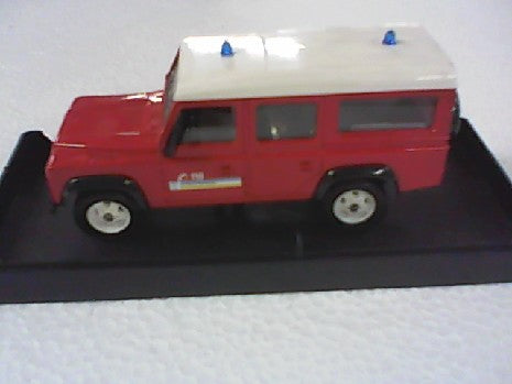 LAND ROVER 110 POMPIERS