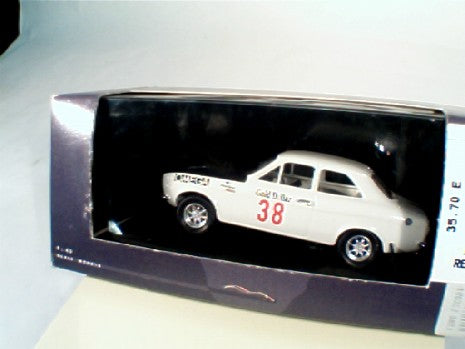 ESCORT 1600TC 1ER 1000 LACS 68 MIKKOLA 1/43