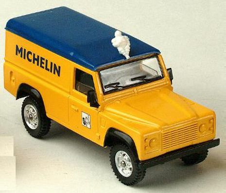 LAND ROVER 110 MICHELIN