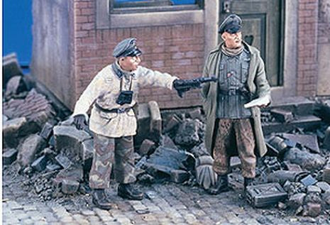 OFFICIERS SS WW2 1/35
