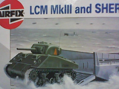 LCM MK III AND SHERMAN MKII  1/72