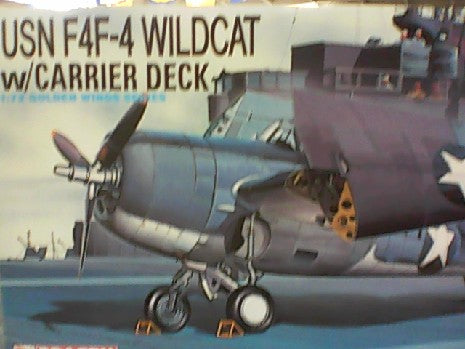 UNS F4F-4 WILDCAT W/CARRIER DECK  1/72