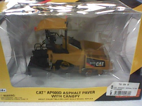 CAT AP600D ASPHALTEUSE AVEC DAIS 1/50