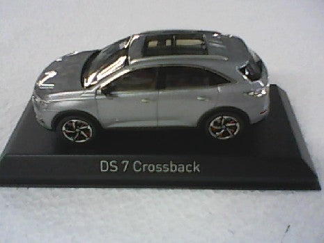 DS7 CROSSBACK VERSION GENEVE 2017 GRIS 1/43