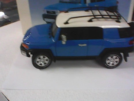 TOYOTA FJ CRUISER BLEU