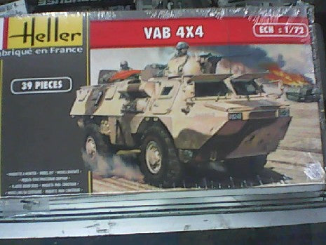 VAB 4X4 TRANSPORT TERRESTRE 1/72