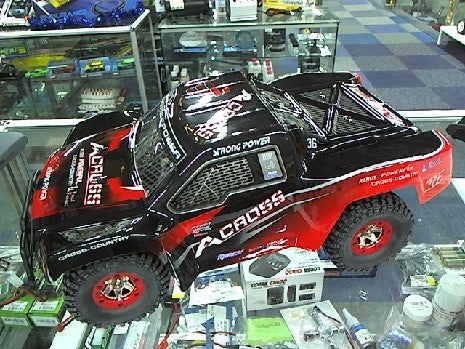 BULLIT CROSS 4X4 1/12