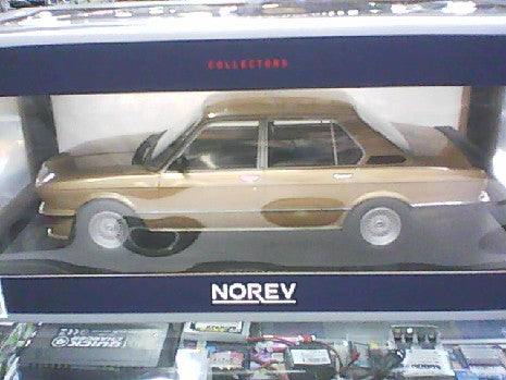 BMW M535I 1980 GOLD METALLIC 1/18
