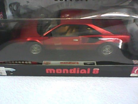 FERRARI MONDIAL 8 GRIS 1/18