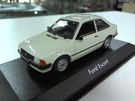 FORD ESCORT GRIS 1981 1/43