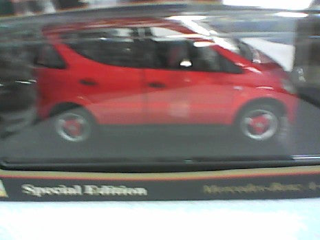 MB CLASSE A ROUGE 1/18