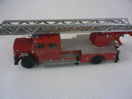 MERCEDES L 322 DL30 POMPIER 1/43