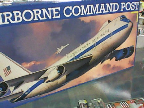 E-4B AIRBORNE COMMAND POST 1/144