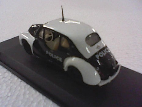 4CV POLICE PARISIENNE 1/43