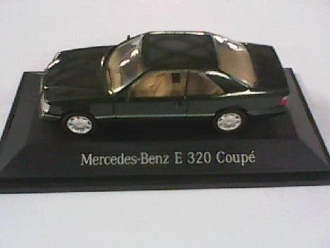 MB E 320 COUPE VERTE 1/43