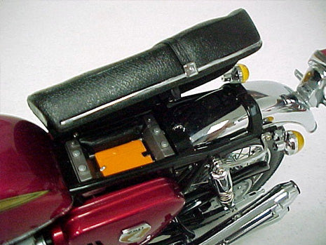 HONDA CB750 1968 ROUGE METAL 1/6