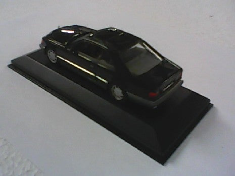 MERCEDES E 2P. BLEU NOIR