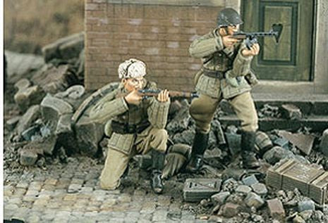 COMBATTANTS SOVIETIQUES  1/35
