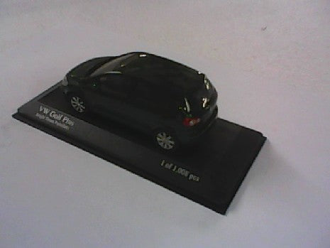 VW GOLF PLUS VERT FONCE M