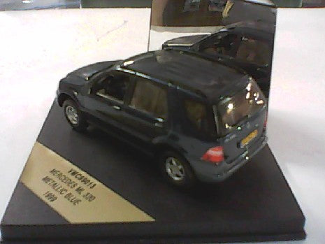 Mercedes ML320 Bleu Métal 1/43 - Miniature Vitesse