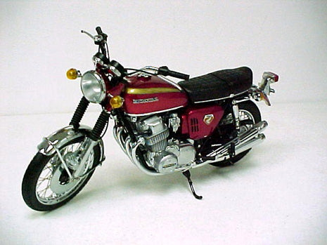 HONDA CB750 1968 ROUGE METAL 1/6