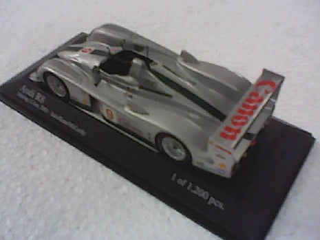 Audi R8 Miniature 1/43 par Minichamps - Modèle Précis et Détails Étonnants
