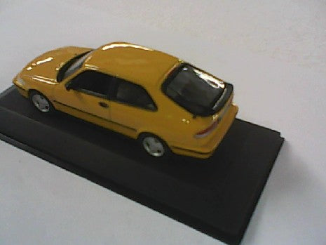 SAAB 9-3 COUPE JAUNE 1/43