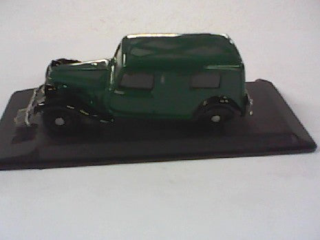 CITROEN TRACTION DK - Miniature 1/43 de la célèbre automobile française
