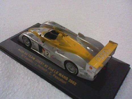 AUDI R8 2002 N° 2 24H LM 1/43 - Miniature IXO